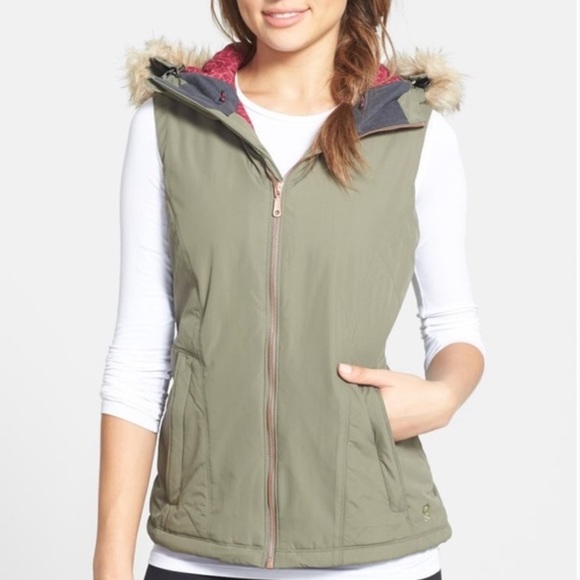 Mountain Hardwear Jackets & Blazers - Mountain Hardware Women’s Potrero Insulated Vest Size XL